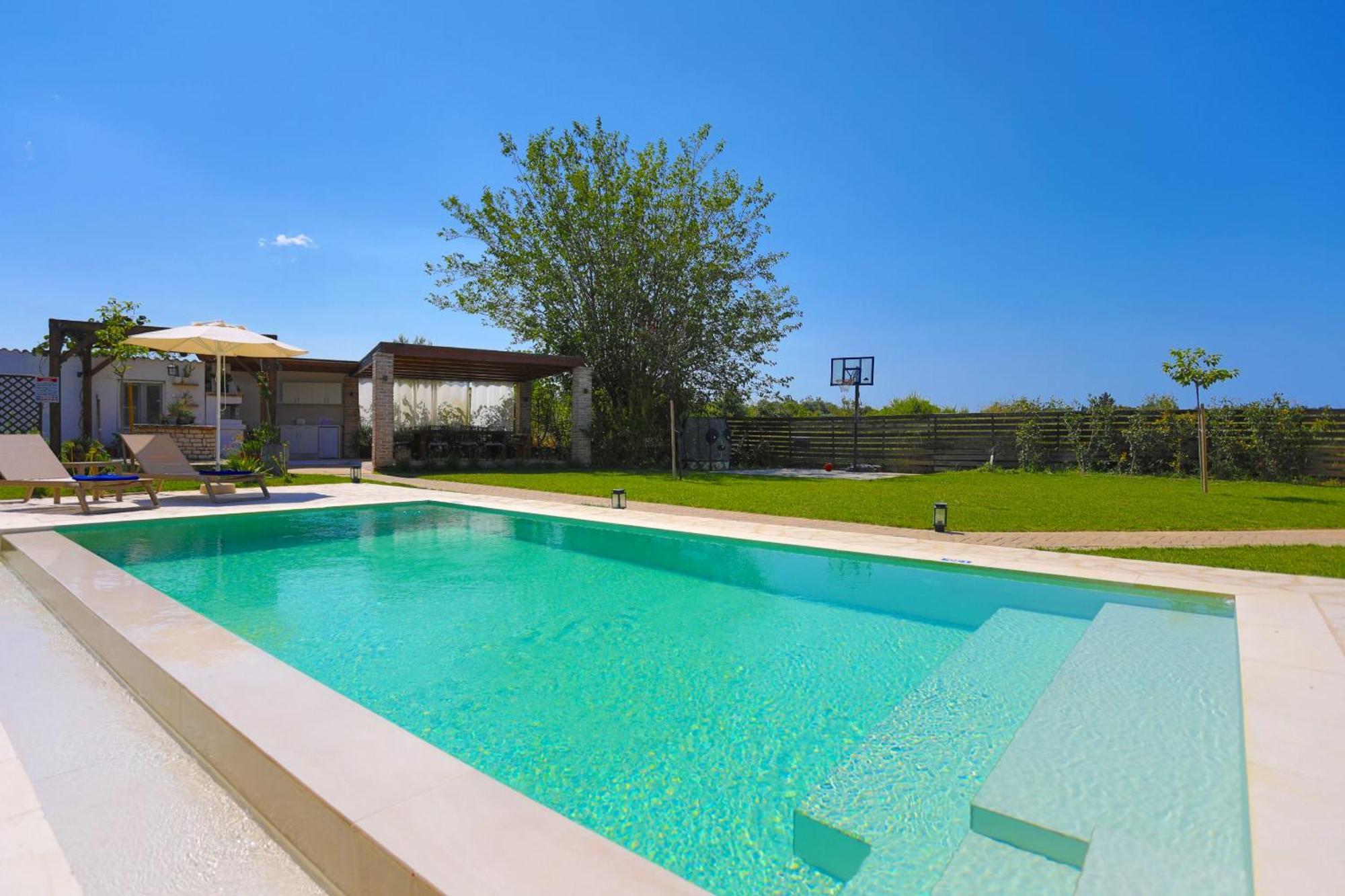 Villa Teresa Roda  Buitenkant foto