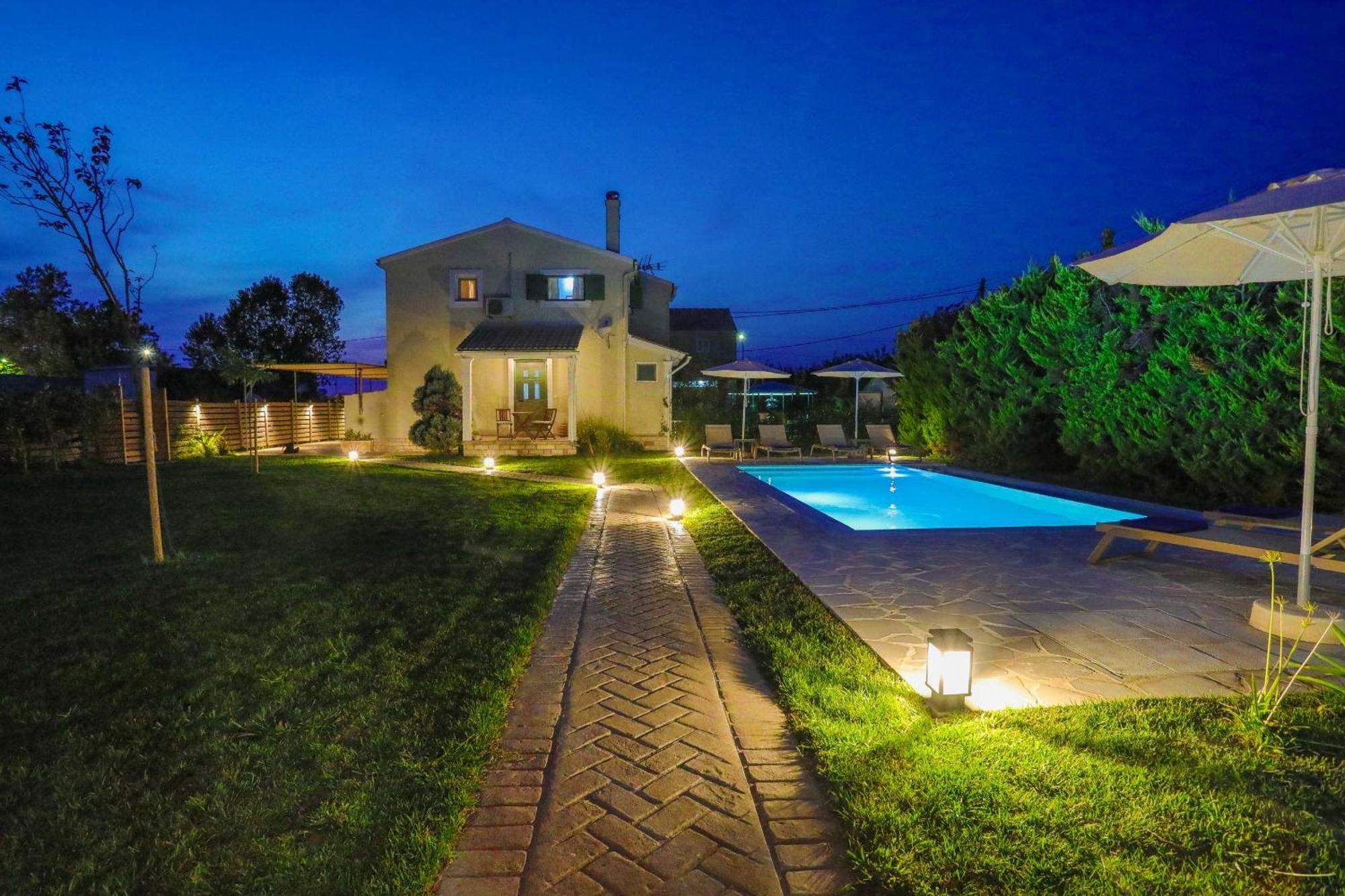 Villa Teresa Roda  Buitenkant foto