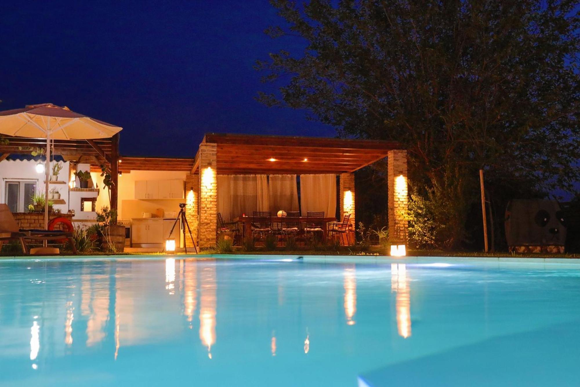Villa Teresa Roda  Buitenkant foto