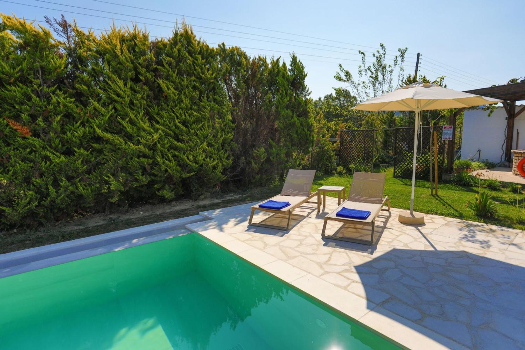 Villa Teresa Roda  Buitenkant foto